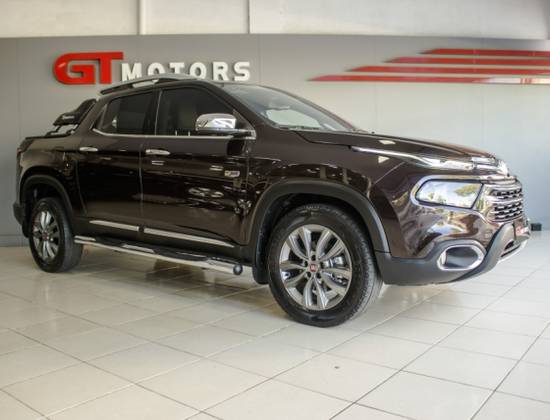 FIAT TORO 2.0 16V TURBO DIESEL RANCH 4WD AT9 FIAT TORO 2.0 16V TURBO DIESEL RANCH 4WD AT9